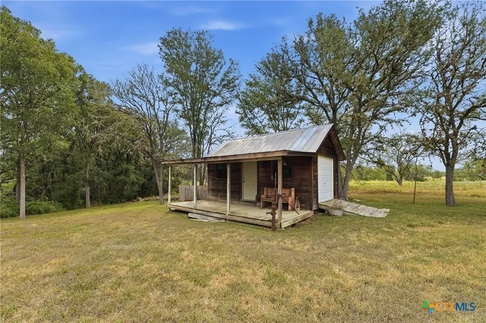 1196 Loch Lane Seguin, TX 78155