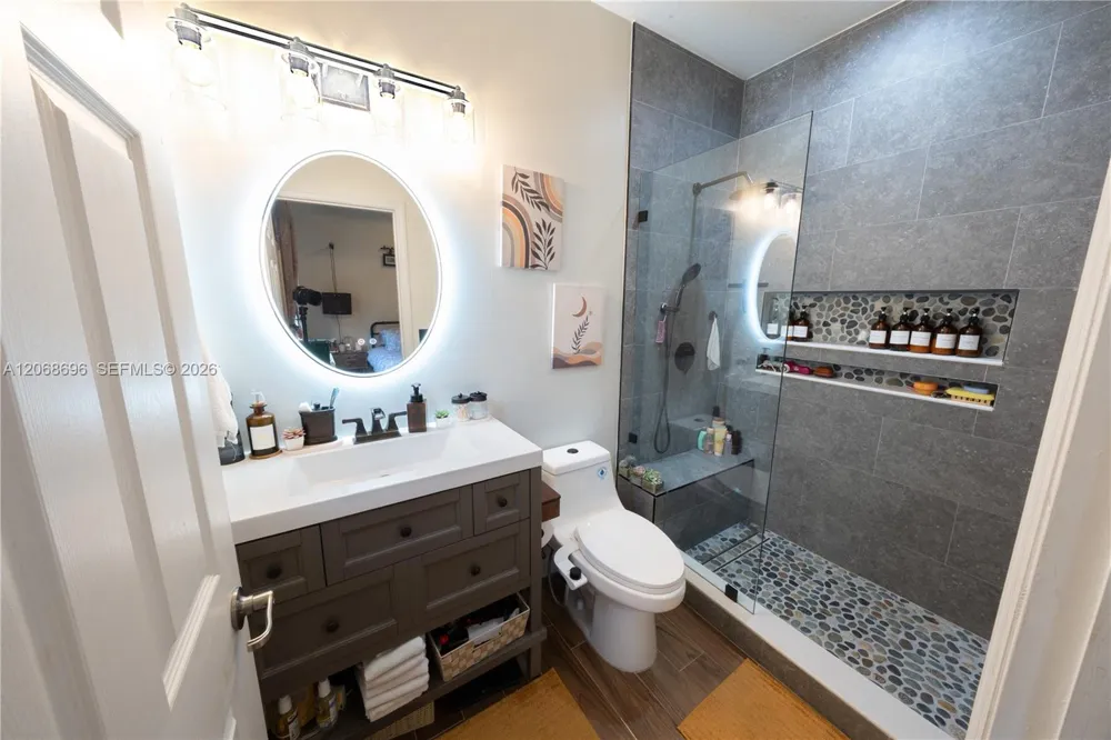9051 SW 227th St #11 Cutler Bay, FL 33190