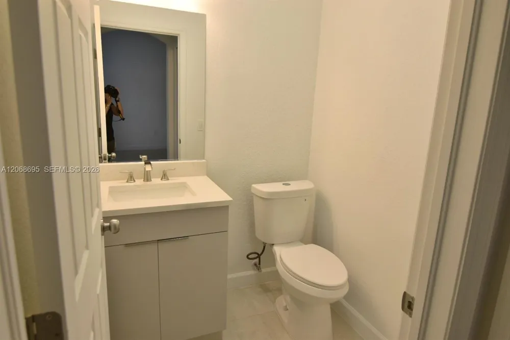 7855 NW 110th Ave #7855 Doral, FL 33178
