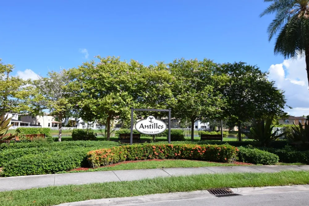 7855 NW 110th Ave #7855 Doral, FL 33178