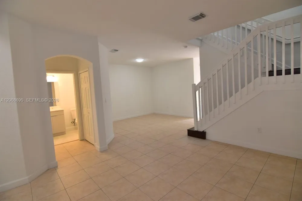 7855 NW 110th Ave #7855 Doral, FL 33178