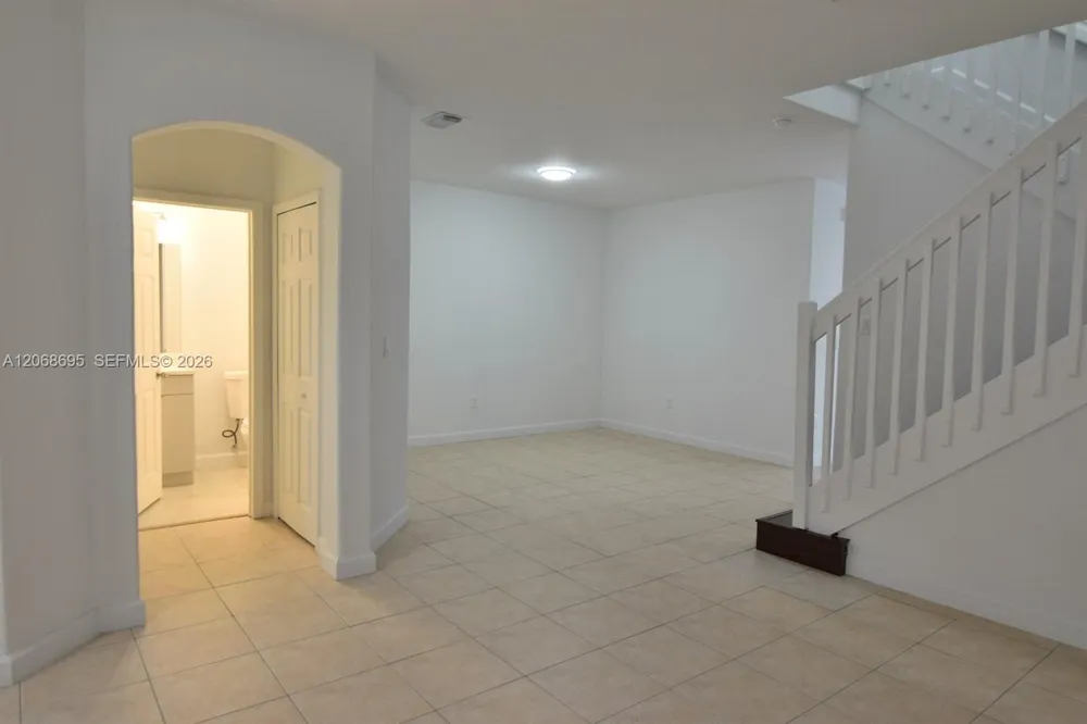 7855 NW 110th Ave #7855 Doral, FL 33178