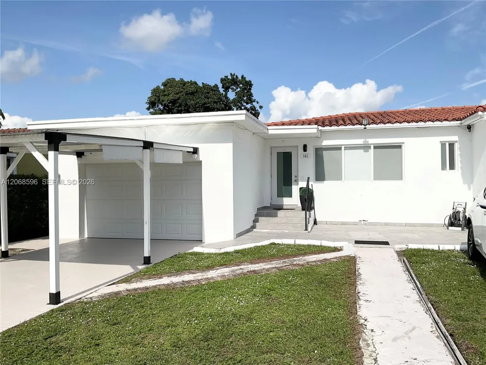 161 NW 145th St Miami, FL 33168