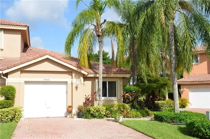 5766 NW 127th Terrace Coral Springs, FL 33076