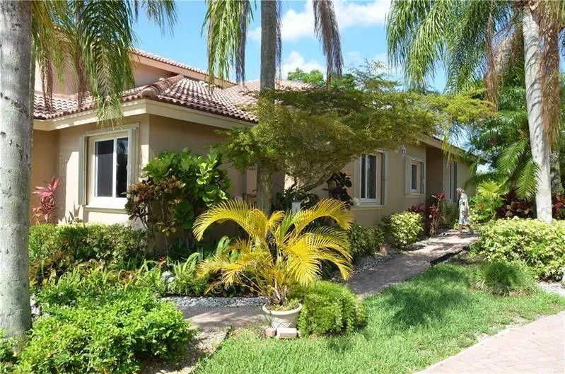 5766 NW 127th Terrace Coral Springs, FL 33076