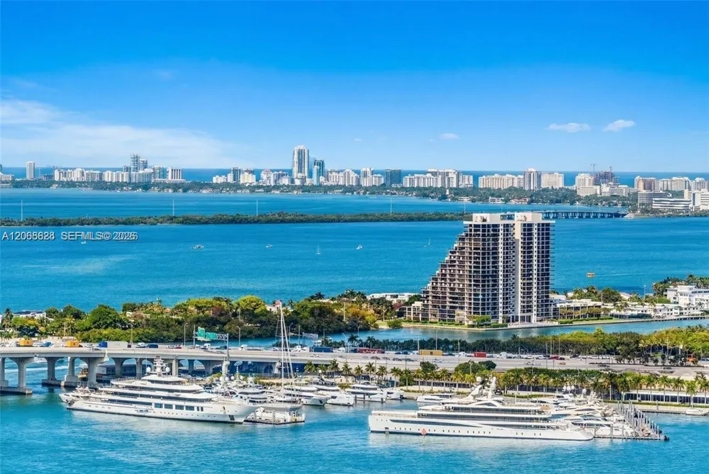 244 Biscayne Blvd #3702 Miami, FL 33132