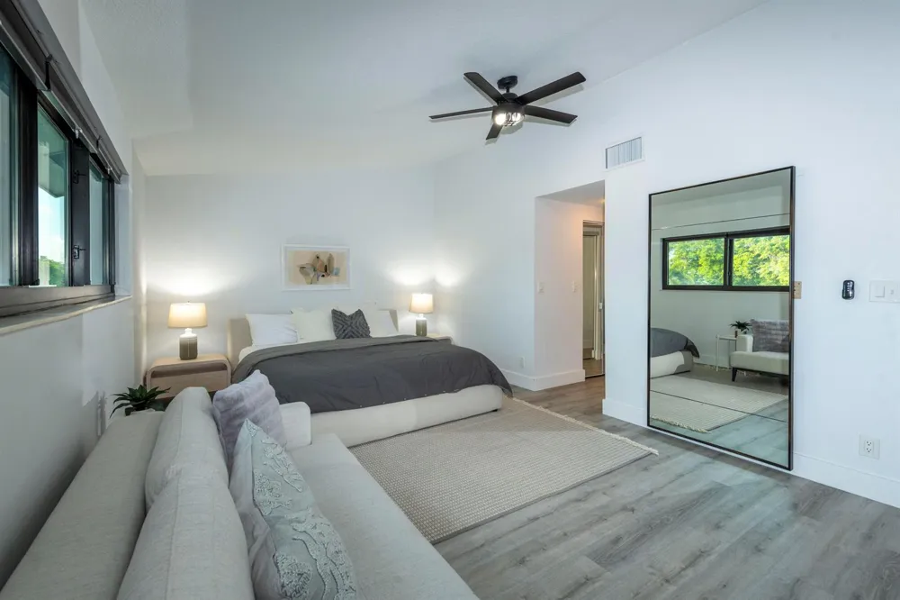 257 OLD MEADOW WAY Palm Beach Gardens, FL 33418