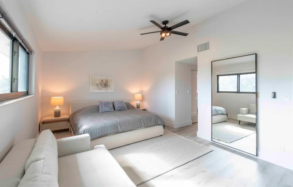 257 OLD MEADOW WAY Palm Beach Gardens, FL 33418