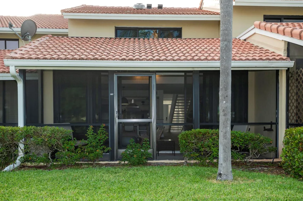 257 OLD MEADOW WAY Palm Beach Gardens, FL 33418