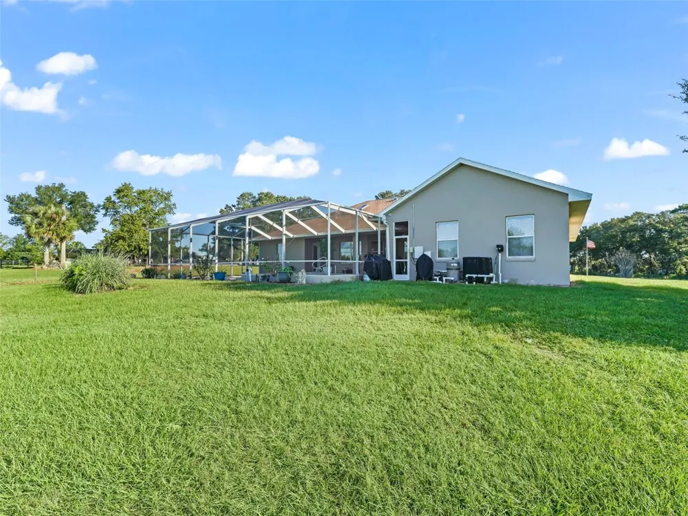9926 SE SUNSET HARBOR ROAD Summerfield, FL 34491