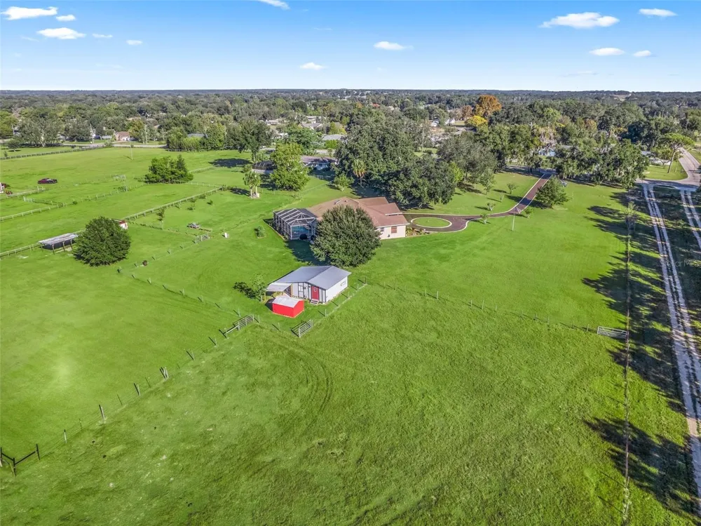 9926 SE SUNSET HARBOR ROAD Summerfield, FL 34491