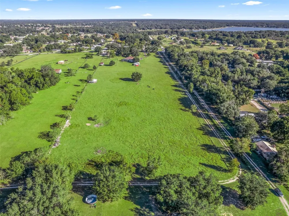 9926 SE SUNSET HARBOR ROAD Summerfield, FL 34491
