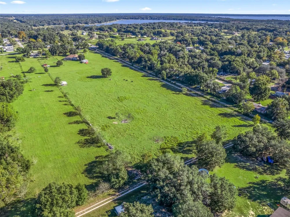 9926 SE SUNSET HARBOR ROAD Summerfield, FL 34491