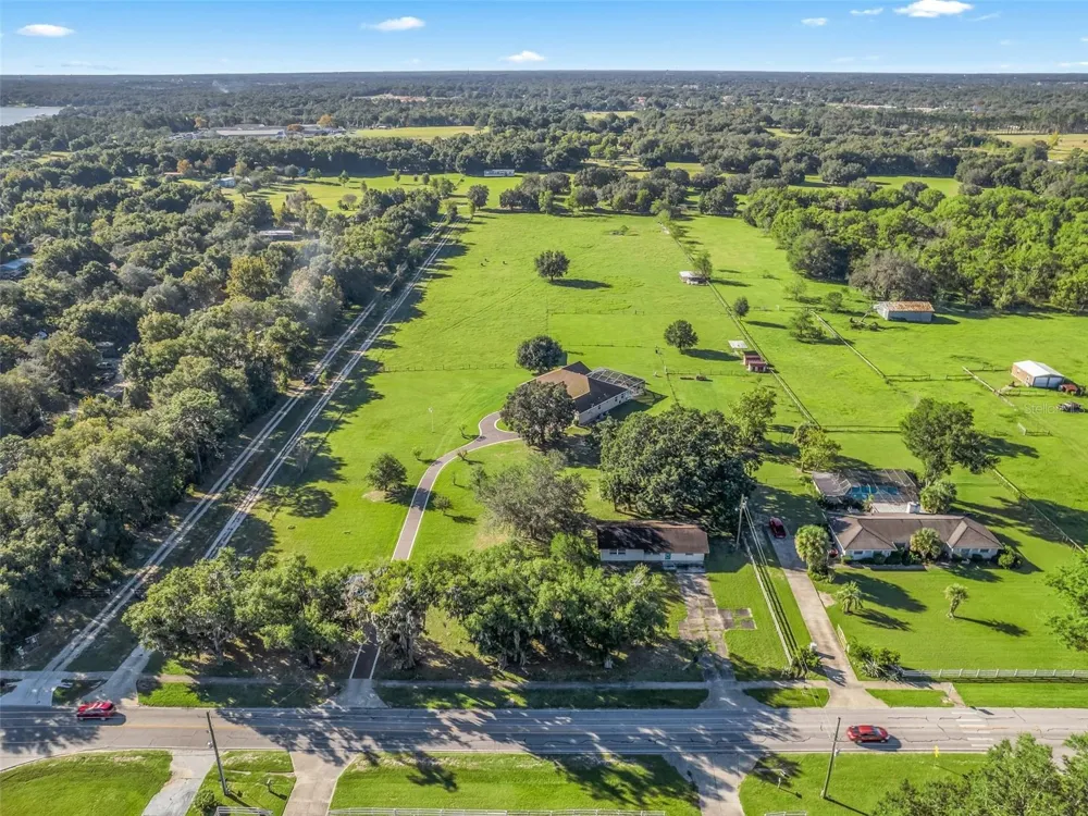 9926 SE SUNSET HARBOR ROAD Summerfield, FL 34491