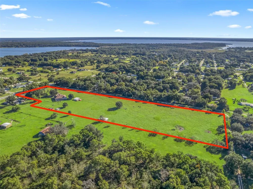 9926 SE SUNSET HARBOR ROAD Summerfield, FL 34491