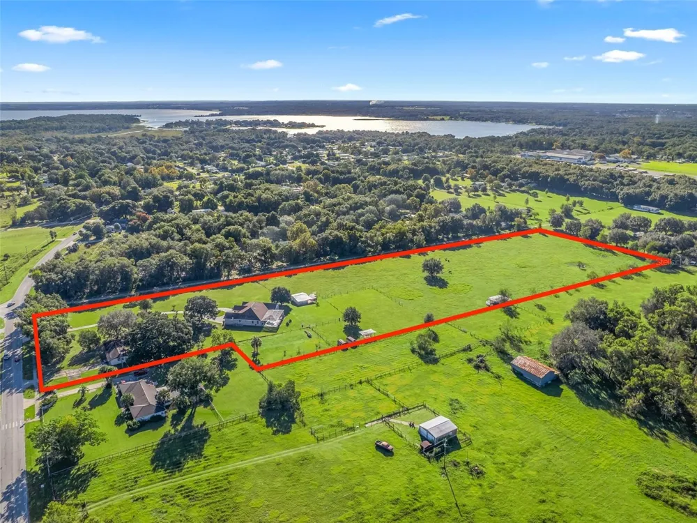 9926 SE SUNSET HARBOR ROAD Summerfield, FL 34491