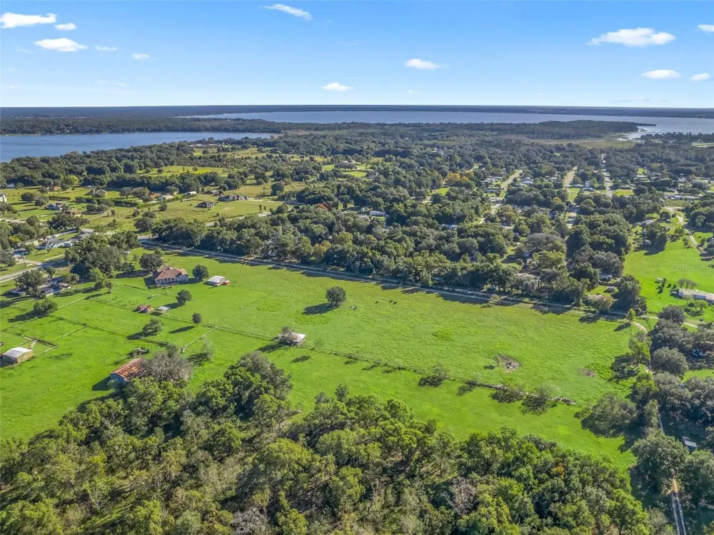 9926 SE SUNSET HARBOR ROAD Summerfield, FL 34491