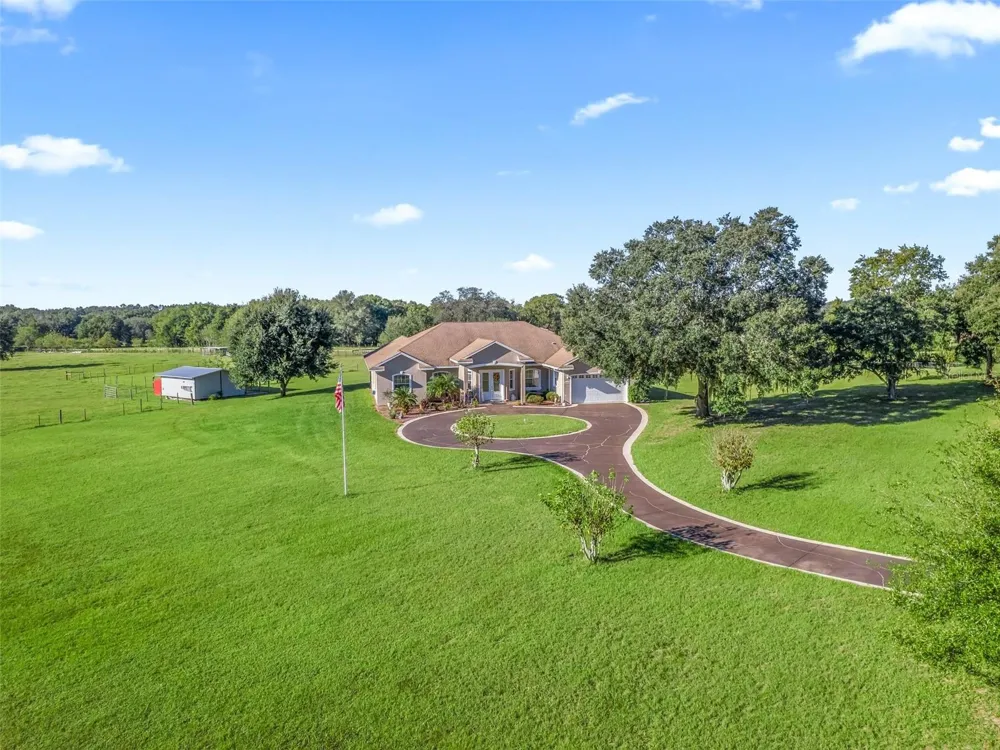 9926 SE SUNSET HARBOR ROAD Summerfield, FL 34491
