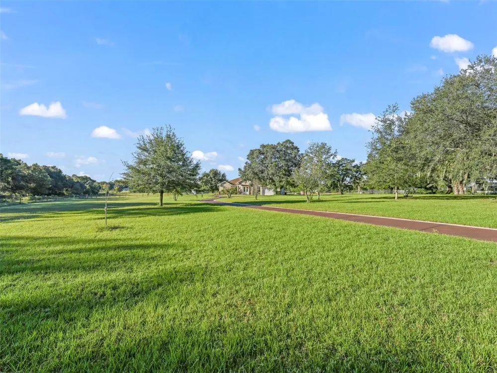 9926 SE SUNSET HARBOR ROAD Summerfield, FL 34491
