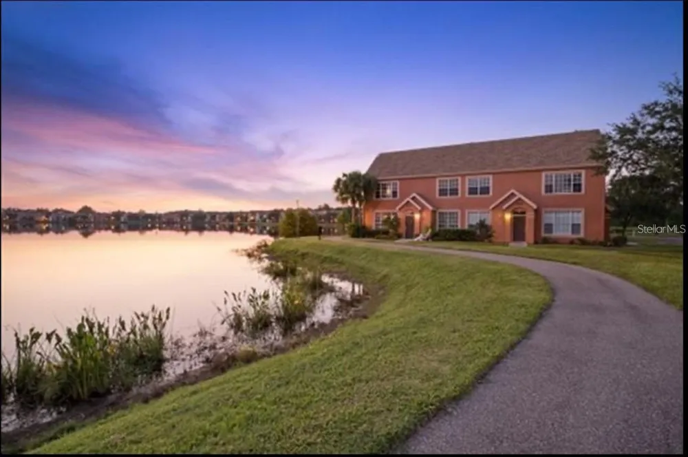 9080 LAKE CHASE ISLAND WAY Tampa, FL 33626