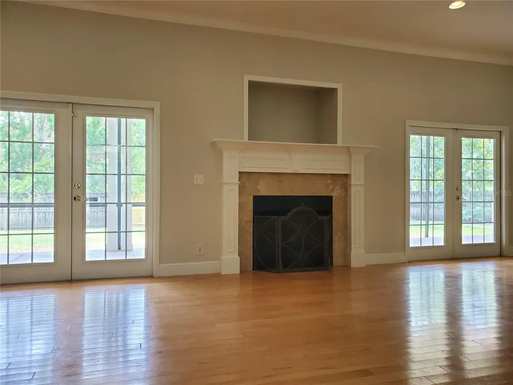 2121 FAIRFIELD AVENUE Brandon, FL 33510