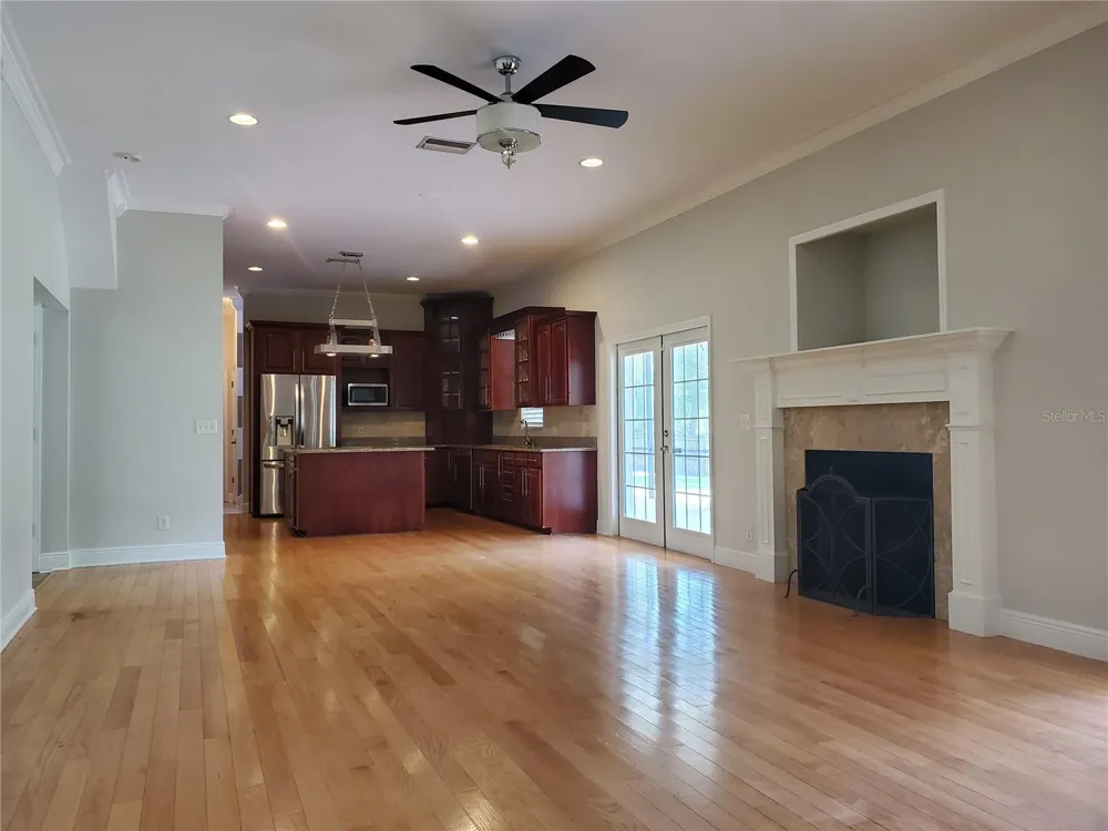 2121 FAIRFIELD AVENUE Brandon, FL 33510