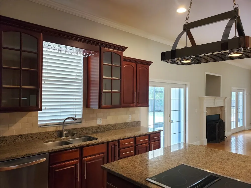 2121 FAIRFIELD AVENUE Brandon, FL 33510