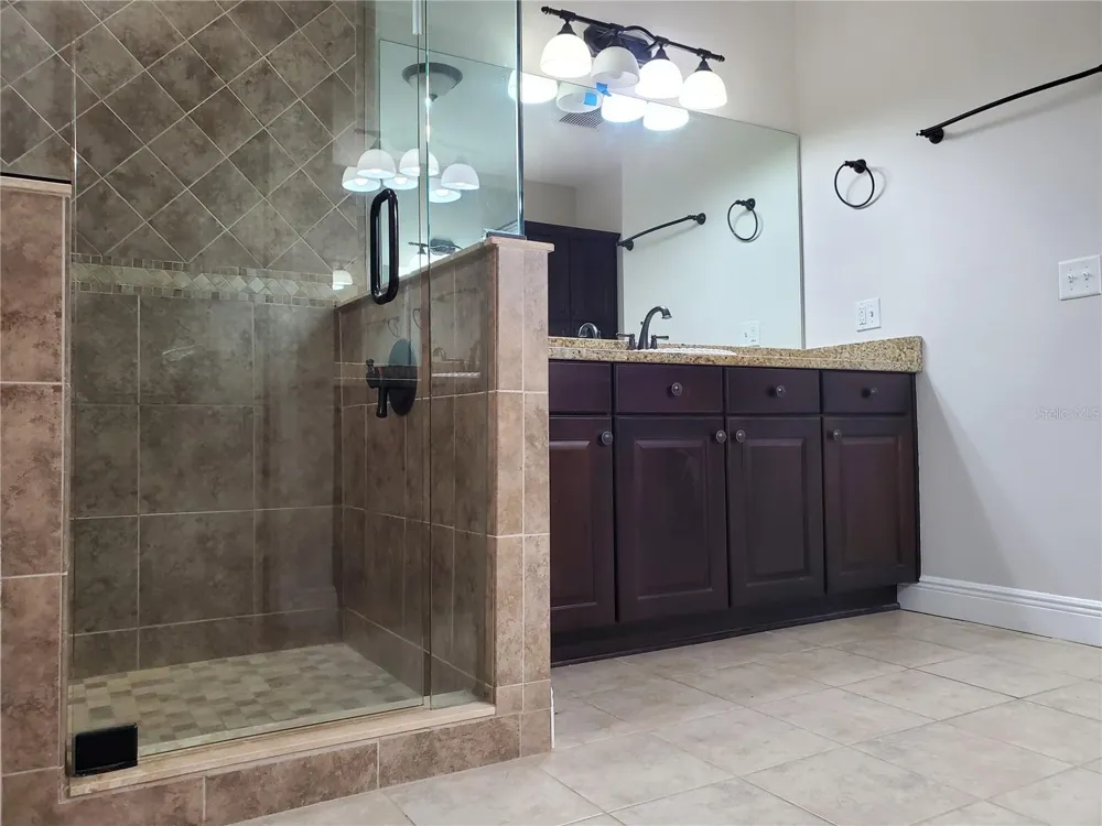 2121 FAIRFIELD AVENUE Brandon, FL 33510