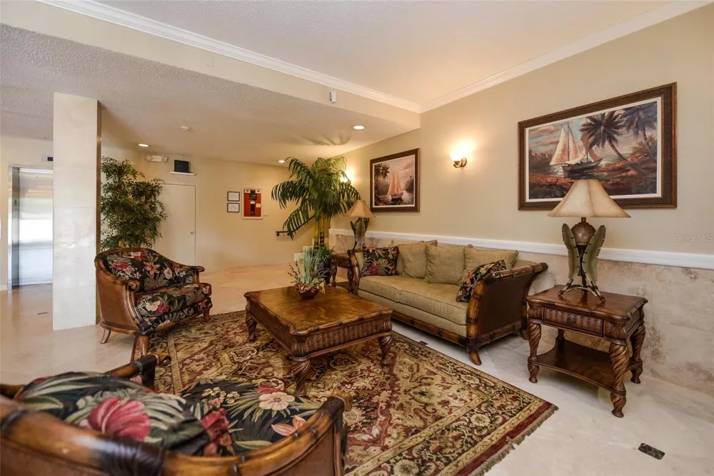 2755 COCONUT BAY LN LANE #119 (1K) Sarasota, FL 34237
