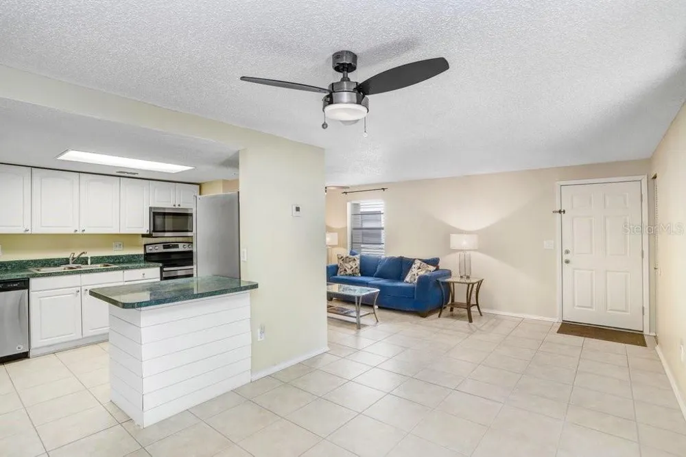 134 SYCAMORE LANE #F Oldsmar, FL 34677