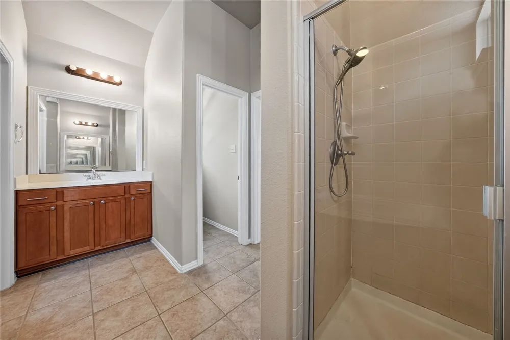 1833 Forsythe Drive Savannah, TX 76227