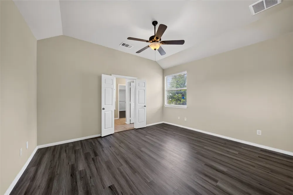 1833 Forsythe Drive Savannah, TX 76227