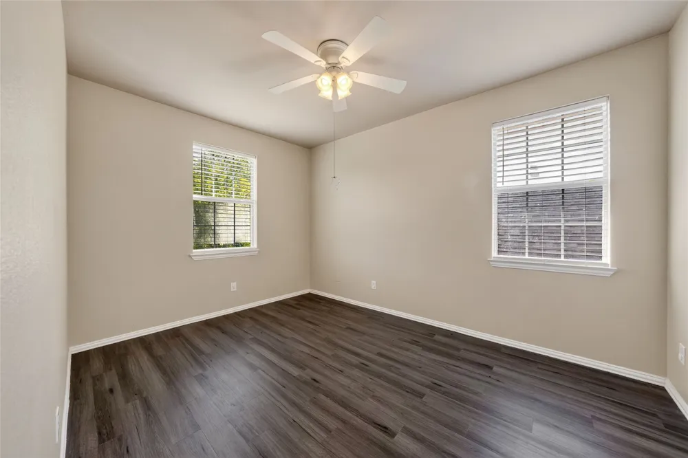 1833 Forsythe Drive Savannah, TX 76227