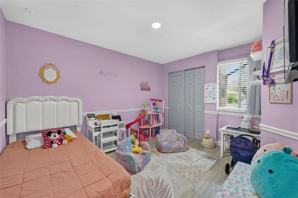 11083 NW 38th Pl Sunrise, FL 33351