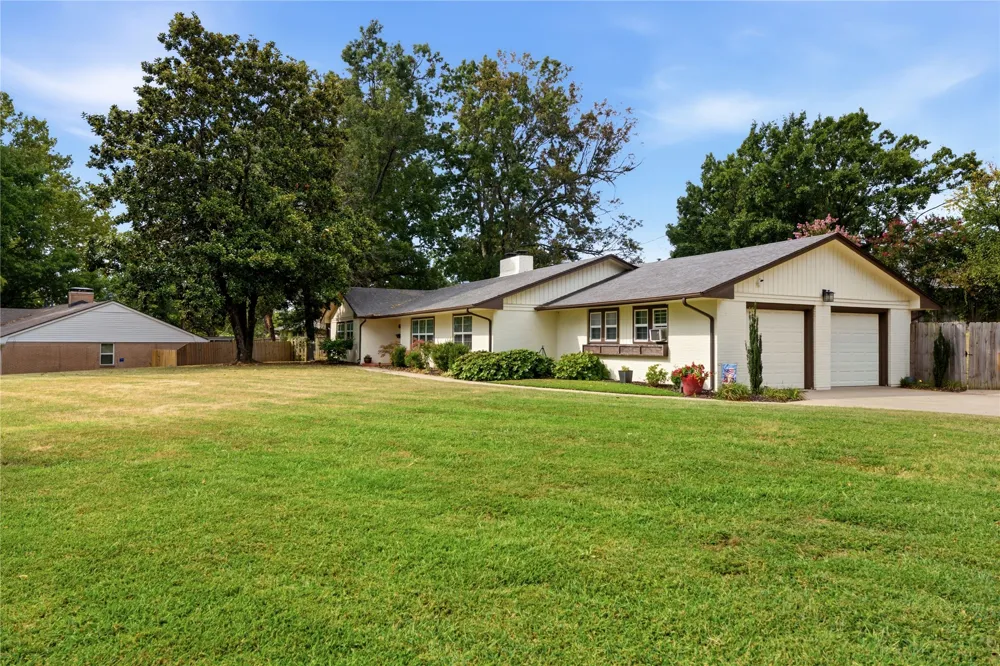 4215 Robertson Boulevard Muskogee, OK 74401