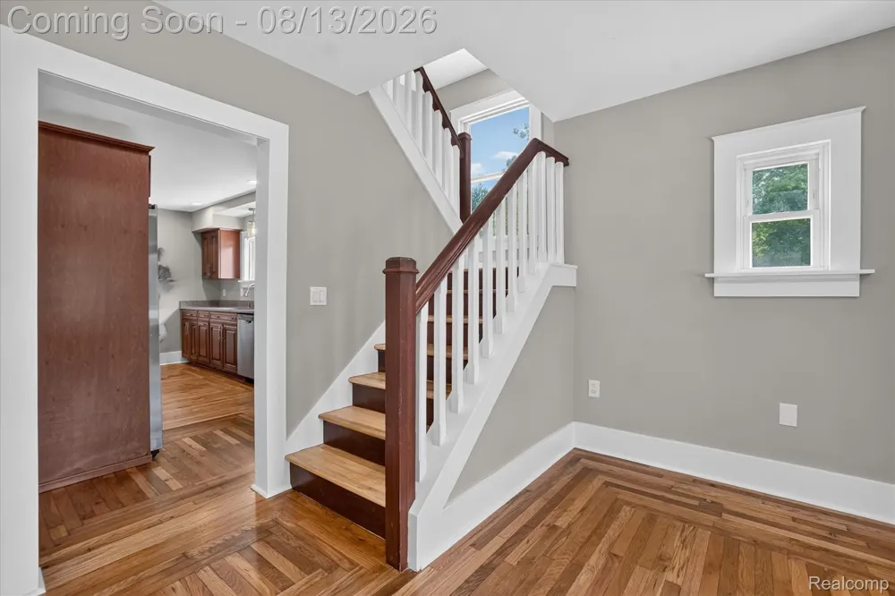 403 Ellen Street E Fenton City, MI 48430