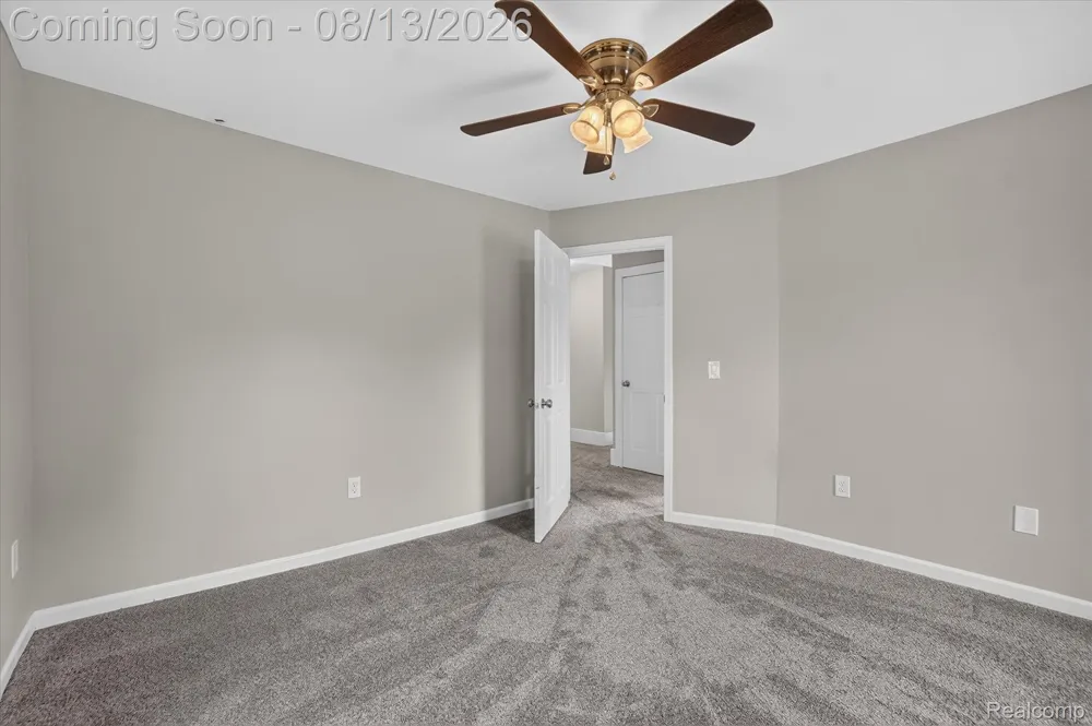 403 Ellen Street E Fenton City, MI 48430