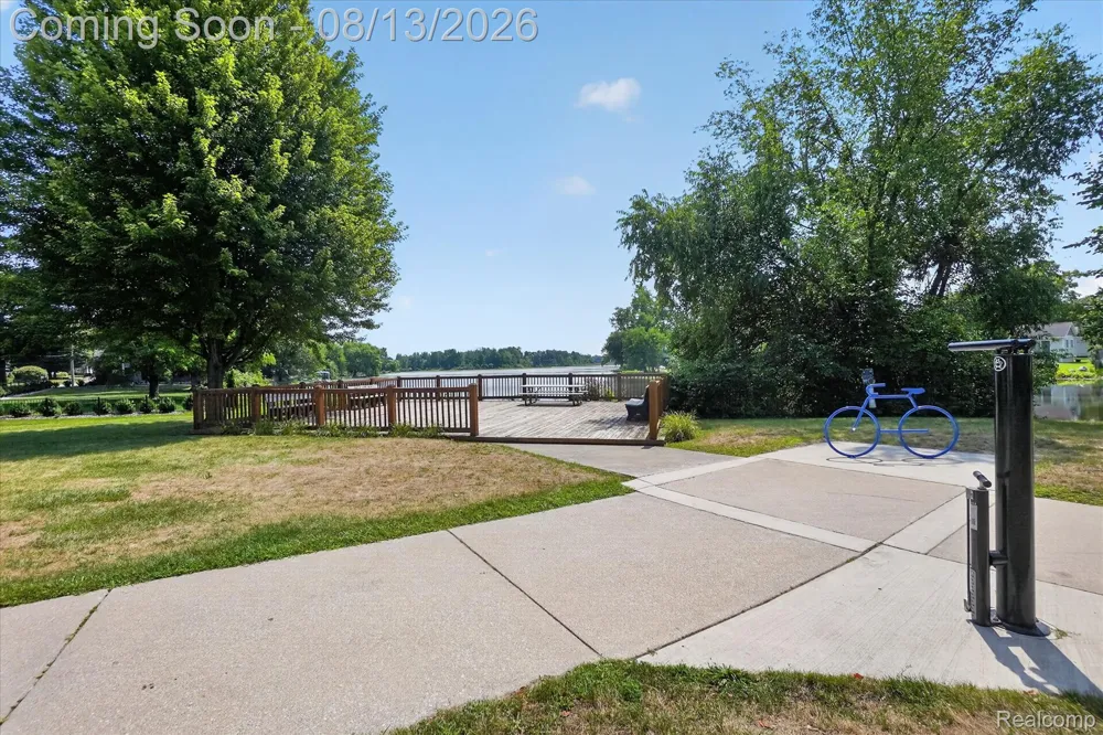 403 Ellen Street E Fenton City, MI 48430