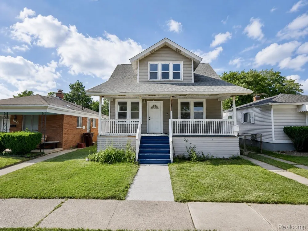 7271 Wiegand Center Line City, MI 48015