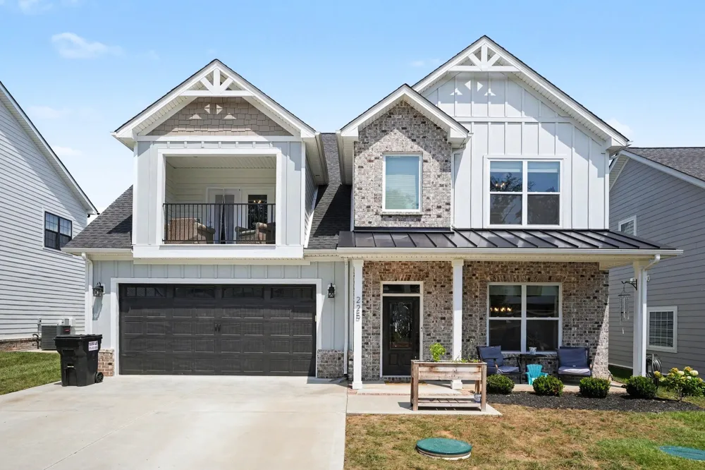 225 Daniel St Pleasant View, TN 37146