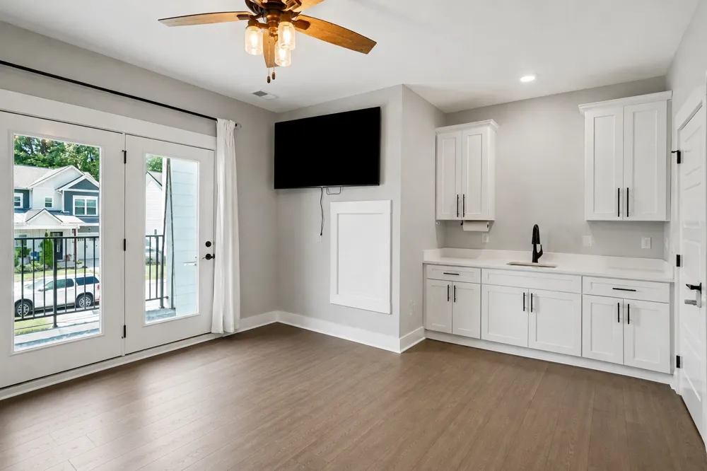 225 Daniel St Pleasant View, TN 37146