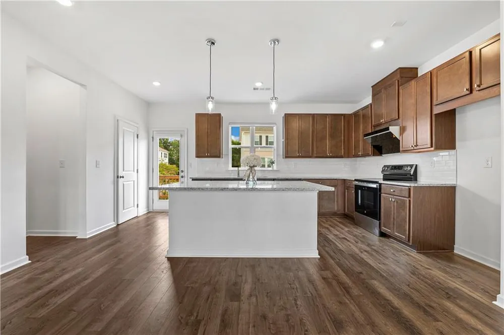 218 Maycrest Path Tucker, GA 30084