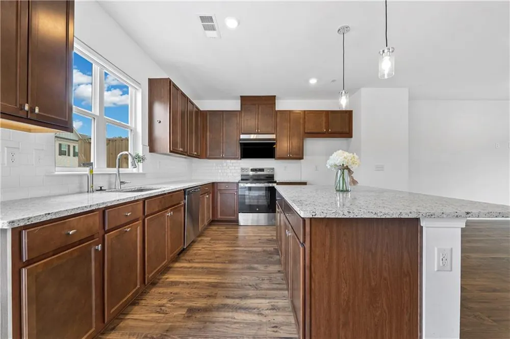 218 Maycrest Path Tucker, GA 30084