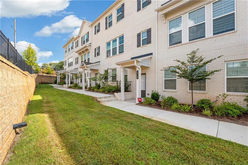 218 Maycrest Path Tucker, GA 30084
