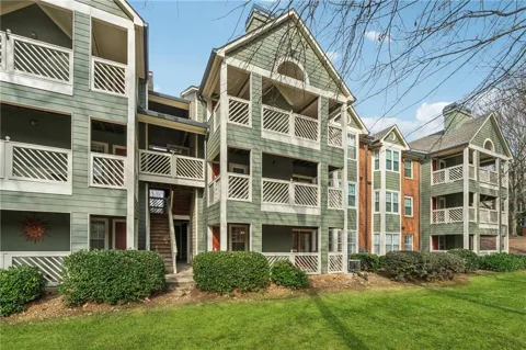 434 McGill Place NE