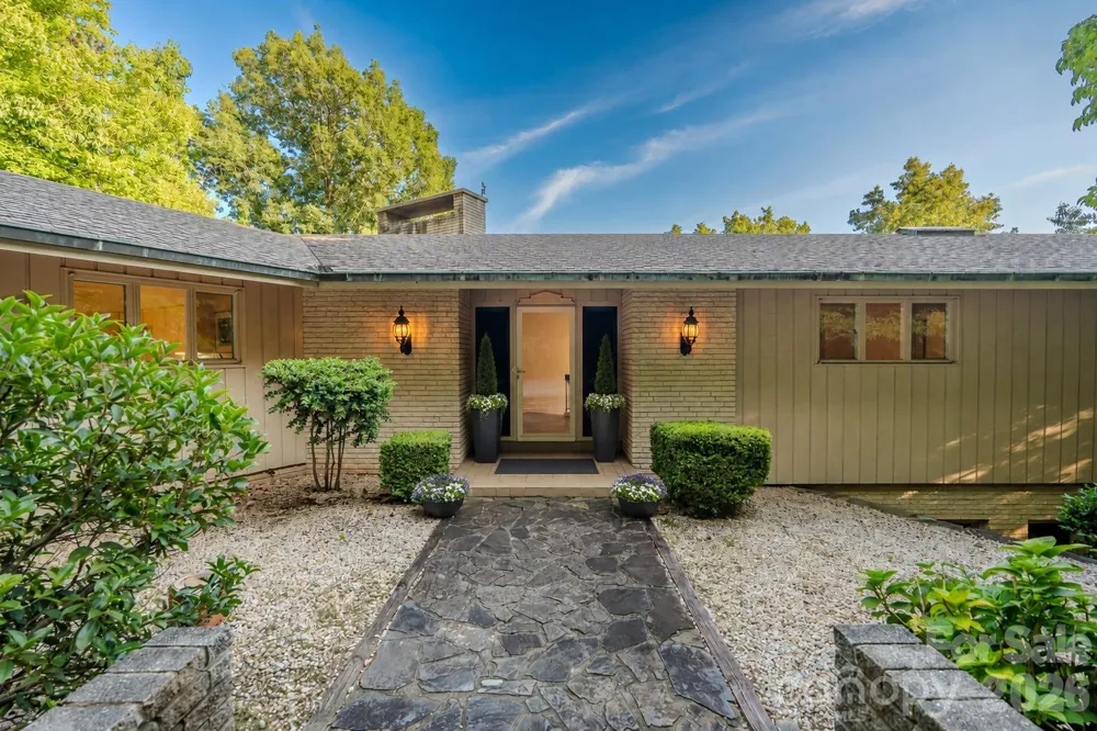 1225 Hogback Mountain Road Tryon, NC 28782