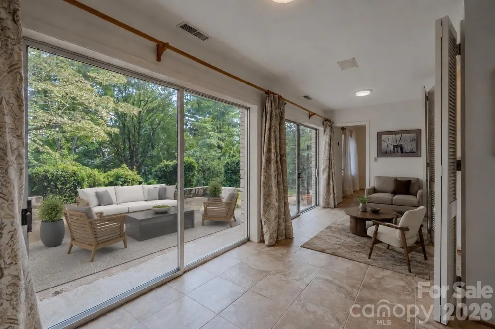 1225 Hogback Mountain Road Tryon, NC 28782