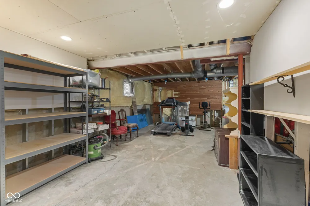 1200 Breaside Court Greenwood, IN 46143