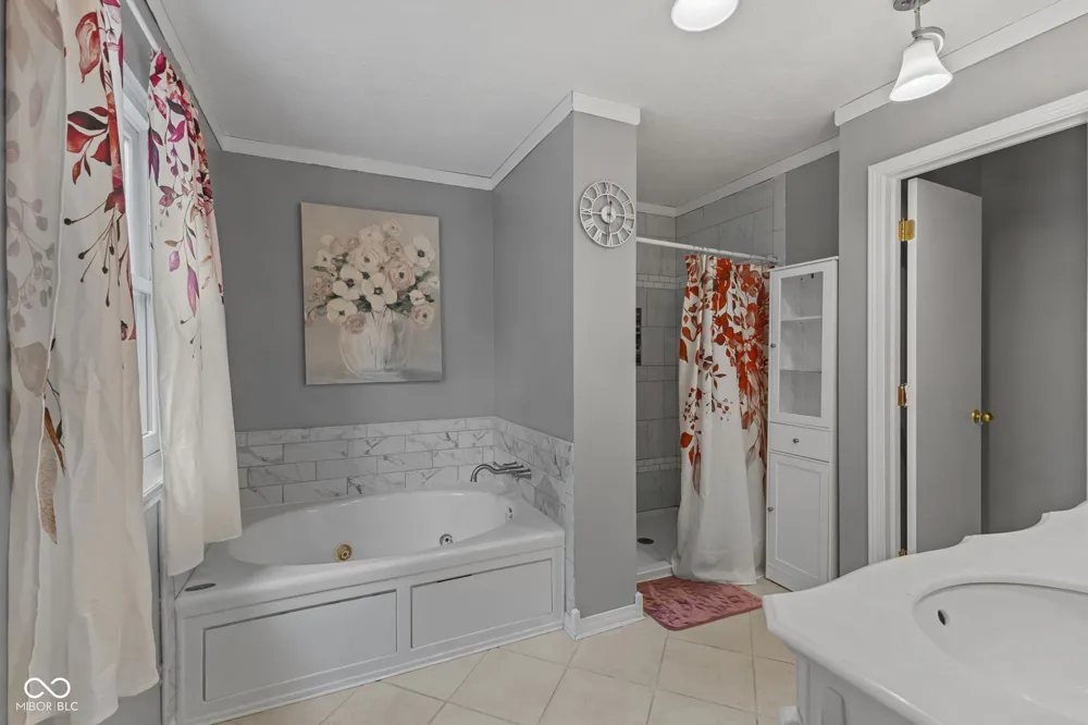 1200 Breaside Court Greenwood, IN 46143