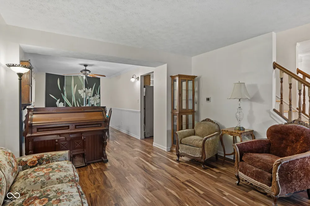 1200 Breaside Court Greenwood, IN 46143